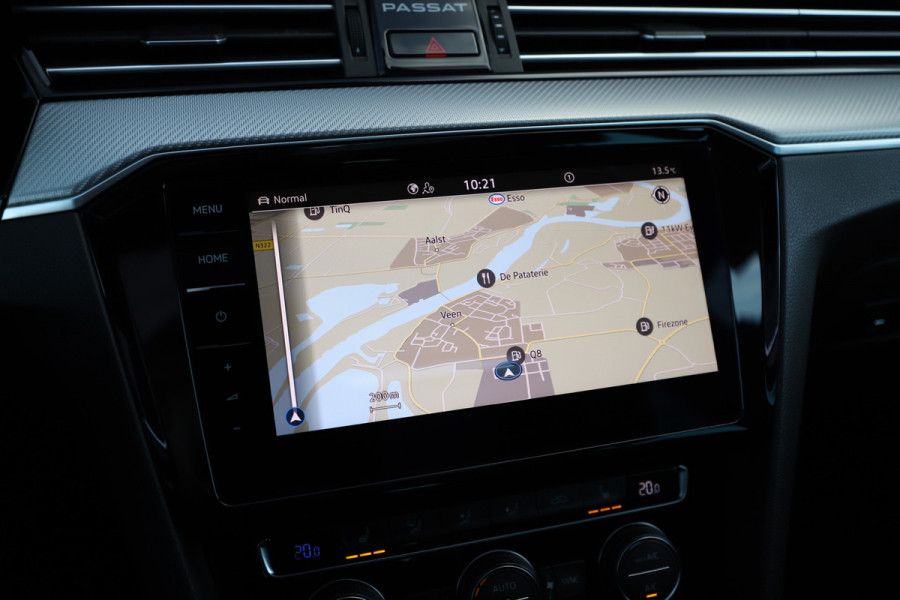 Volkswagen Passat Variant 1.5 TSI R-Line Aut7 | 150PK | Pano | Keyles-go | Sfeerverlichting | ACC | Stoelverwarming | Leder | Led | Apple-carplay