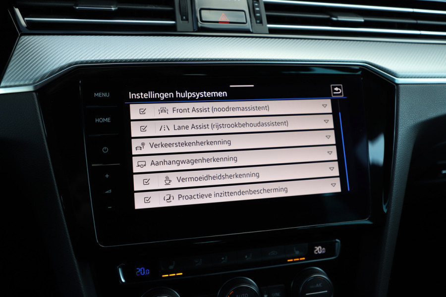 Volkswagen Passat Variant 1.5 TSI R-Line Aut7 | 150PK | Pano | Keyles-go | Sfeerverlichting | ACC | Stoelverwarming | Leder | Led | Apple-carplay