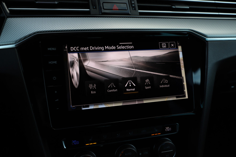 Volkswagen Passat Variant 1.5 TSI R-Line Aut7 | 150PK | Pano | Keyles-go | Sfeerverlichting | ACC | Stoelverwarming | Leder | Led | Apple-carplay