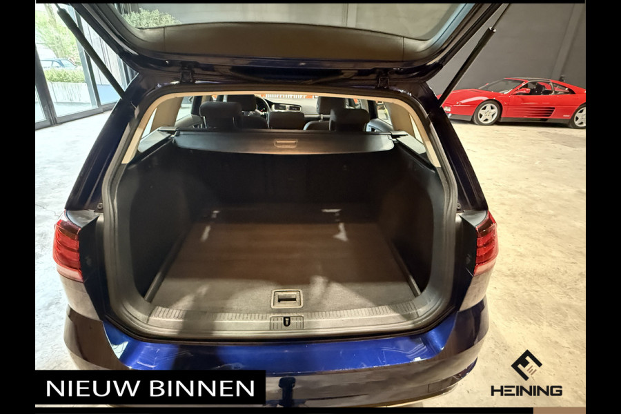 Volkswagen GOLF Variant 1.0 TSI Comfortline. DSG-automaat. Trekhaak. Navi. Apple-carplay