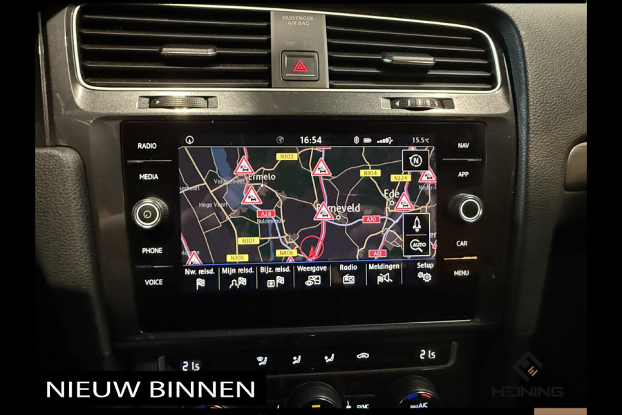 Volkswagen GOLF Variant 1.0 TSI Comfortline. DSG-automaat. Trekhaak. Navi. Apple-carplay