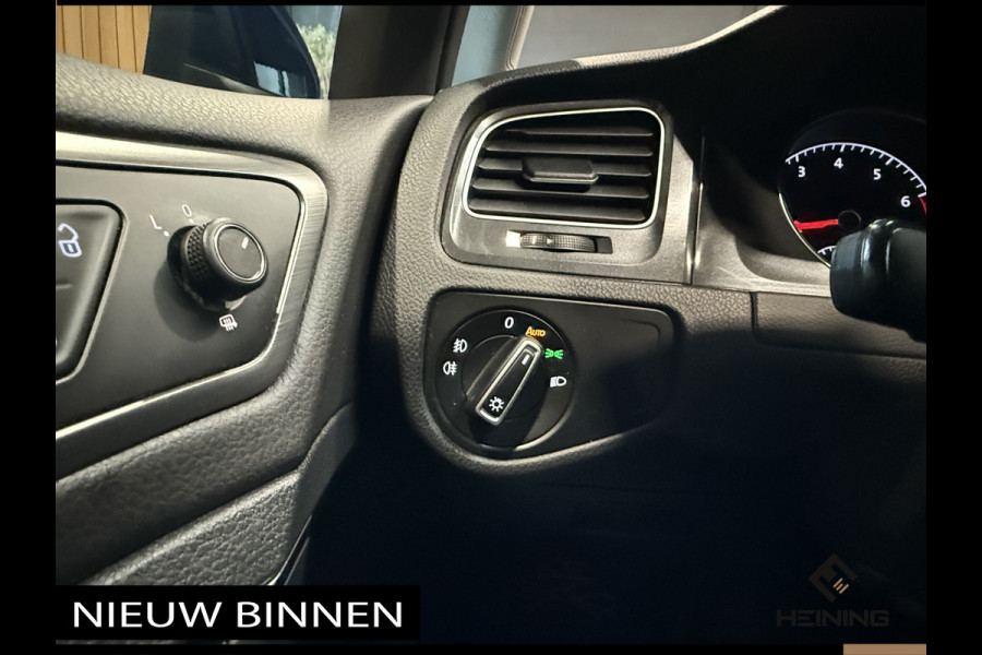 Volkswagen GOLF Variant 1.0 TSI Comfortline. DSG-automaat. Trekhaak. Navi. Apple-carplay