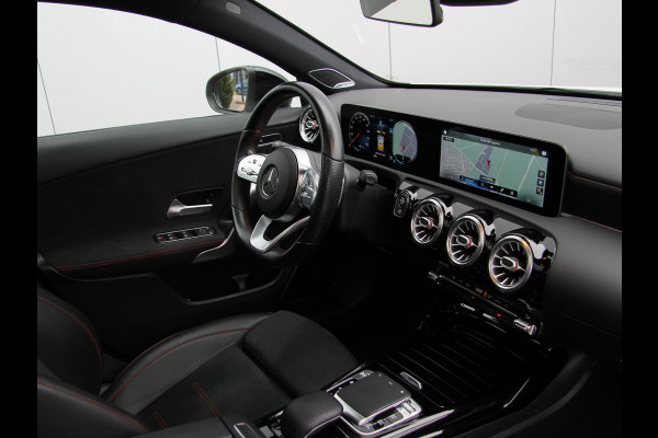 Mercedes-Benz A-Klasse A35 AMG 306pk 4MATIC | Pano | Burmester
