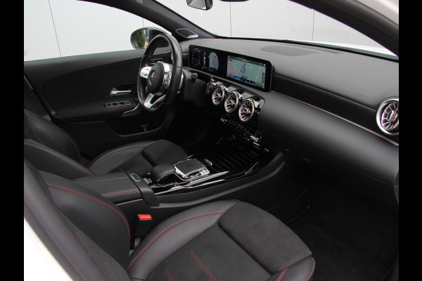 Mercedes-Benz A-Klasse A35 AMG 306pk 4MATIC | Pano | Burmester