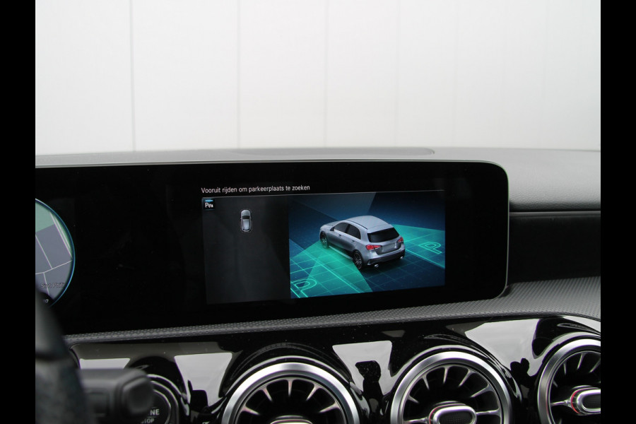 Mercedes-Benz A-Klasse A35 AMG 306pk 4MATIC | Pano | Burmester