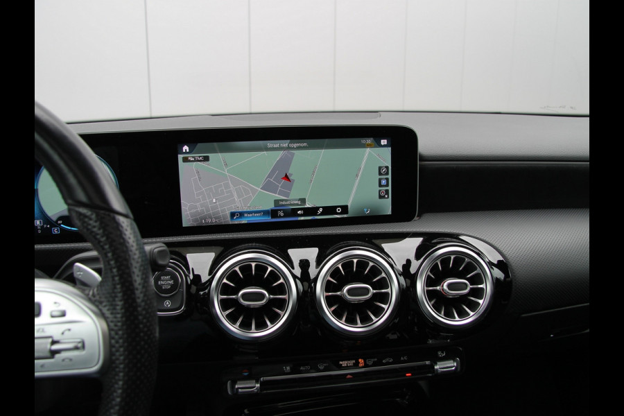 Mercedes-Benz A-Klasse A35 AMG 306pk 4MATIC | Pano | Burmester