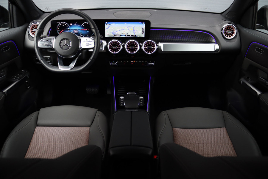 Mercedes-Benz EQB 300 4MATIC Luxury Line 67 kWh | Dodehoekassistent | Nightpakket | Surround Camera | Vario-achterbank | Apple Carplay/Android Auto | High Perf. LED | Zitcomfortpakket | Stoelverwarming |