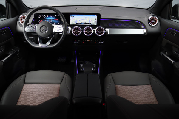 Mercedes-Benz EQB 300 4MATIC Luxury Line 67 kWh | Dodehoekassistent | Nightpakket | Surround Camera | Vario-achterbank | Apple Carplay/Android Auto | High Perf. LED | Zitcomfortpakket | Stoelverwarming |
