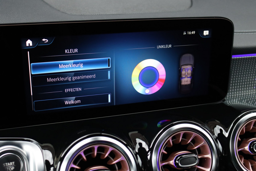 Mercedes-Benz EQB 300 4MATIC Luxury Line 67 kWh | Dodehoekassistent | Nightpakket | Surround Camera | Vario-achterbank | Apple Carplay/Android Auto | High Perf. LED | Zitcomfortpakket | Stoelverwarming |