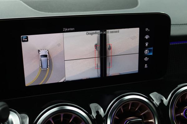 Mercedes-Benz EQB 300 4MATIC Luxury Line 67 kWh | Dodehoekassistent | Nightpakket | Surround Camera | Vario-achterbank | Apple Carplay/Android Auto | High Perf. LED | Zitcomfortpakket | Stoelverwarming |
