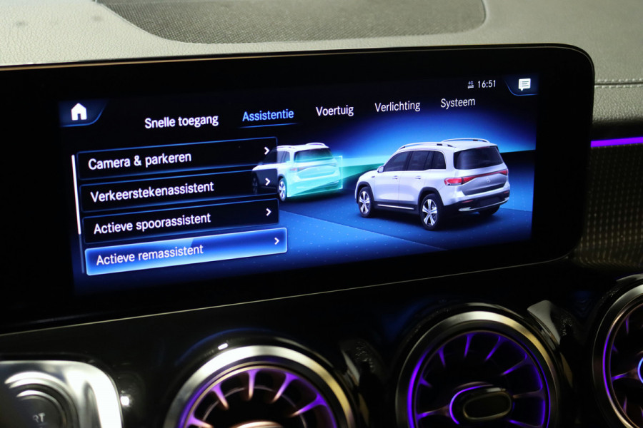 Mercedes-Benz EQB 300 4MATIC Luxury Line 67 kWh | Dodehoekassistent | Nightpakket | Surround Camera | Vario-achterbank | Apple Carplay/Android Auto | High Perf. LED | Zitcomfortpakket | Stoelverwarming |