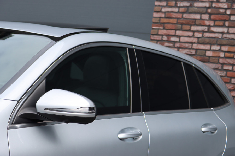 Mercedes-Benz EQC 400 4-MATIC AMG Line 80 kWh | ex BTW € 42.500,- | Schuifdak | Distronic+ | Memory | Massage | Leder | Surround Camera | Stuurverwarming | Head-up Display | Rijassistentiepakket |