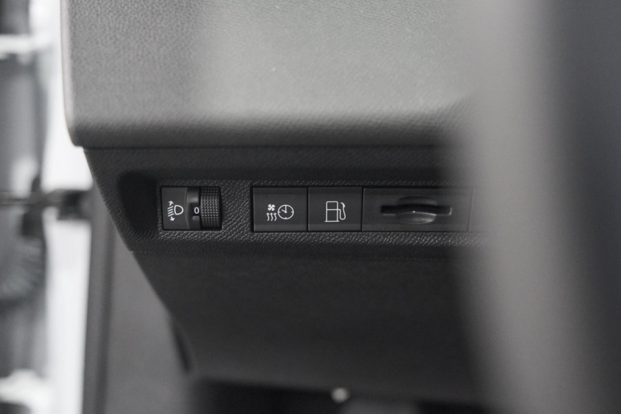 Peugeot 308 SW 1.6 Plug-in Hybrid 180 Active Pack Business | Apple Carplay | Parkeersensoren | Climate Control
