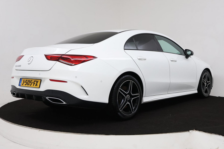 Mercedes-Benz CLA-Klasse 220 AMG (PARKEERSENSOREN, NAVIGATIE, ACHTERUITRIJCAMERA, AMG, NL-AUTO, GOED ONDERHOUDEN)