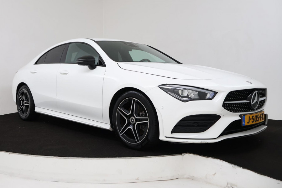 Mercedes-Benz CLA-Klasse 220 AMG (PARKEERSENSOREN, NAVIGATIE, ACHTERUITRIJCAMERA, AMG, NL-AUTO, GOED ONDERHOUDEN)