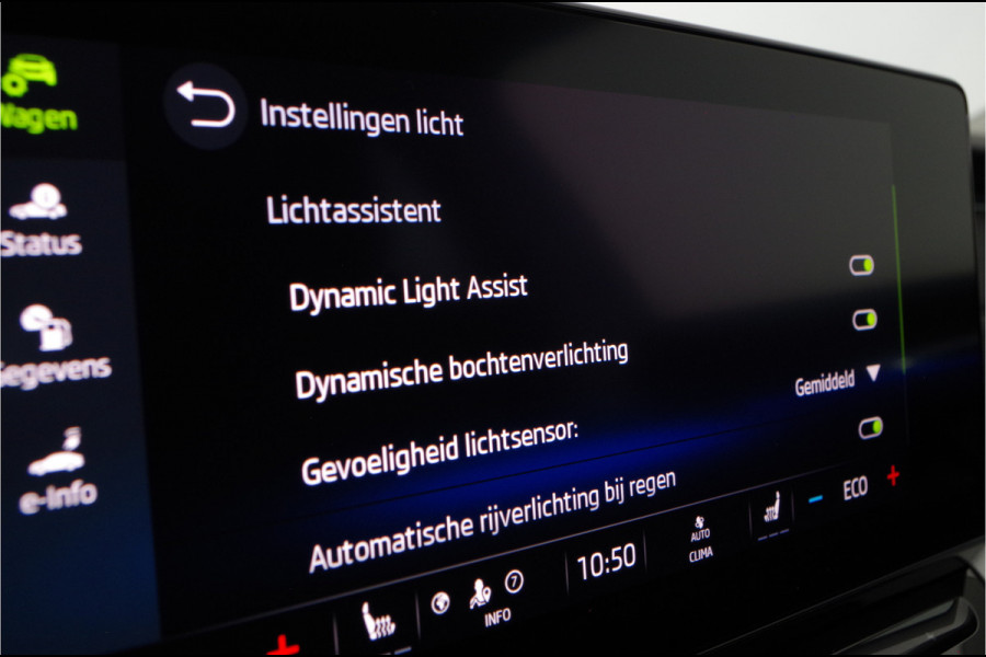 Škoda Octavia Combi 1.4 TSI iV PHEV Style > Camera/Trekhaak/Adaptive onderstel DCC...