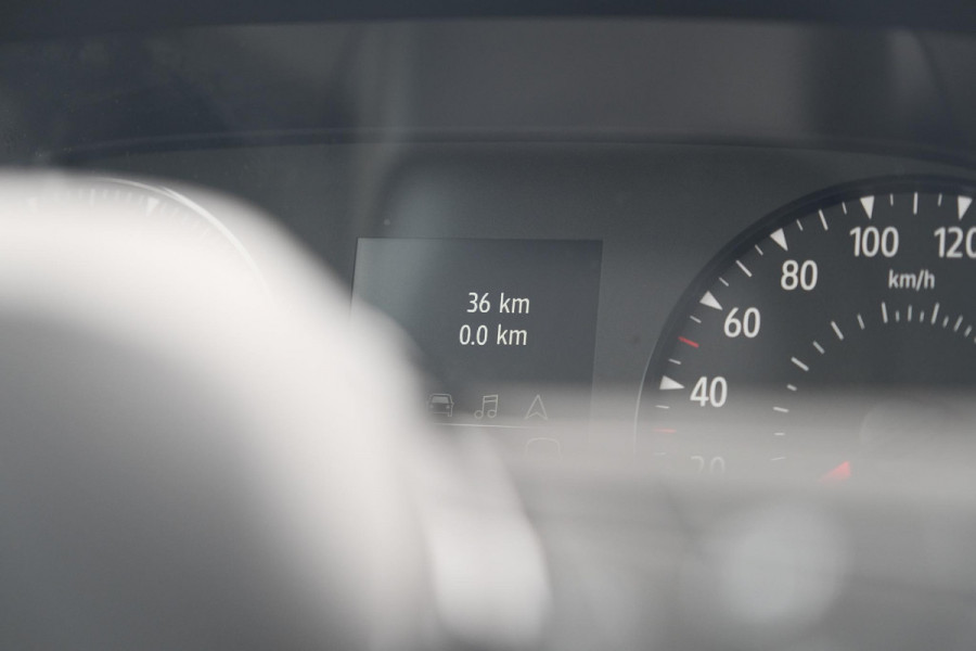 Renault Master T35 2.0 dCi 150 L2H2 Extra | Nieuw Model | Camera | Parkeersensoren | Apple Carplay