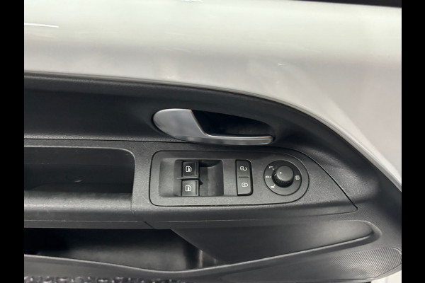 Volkswagen up! 1.0 BMT high up! Clima | Cruise |Navi | Camera | Stoelverwarming | PDC