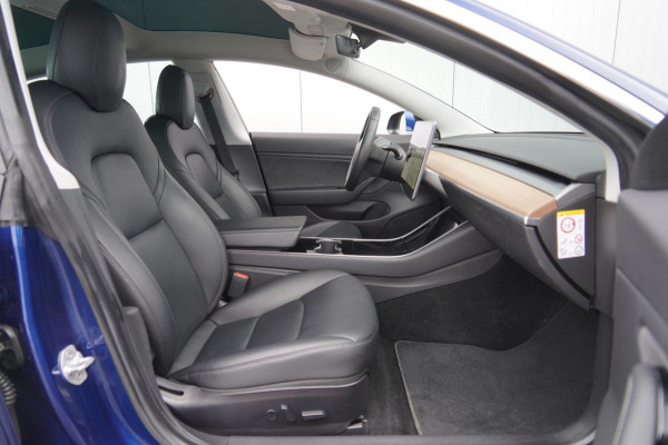Tesla Model 3 Performance AWD 75 kWh / 1e Eigenaar / 108dkm NAP / 20" Performance Velgen / Autopilot