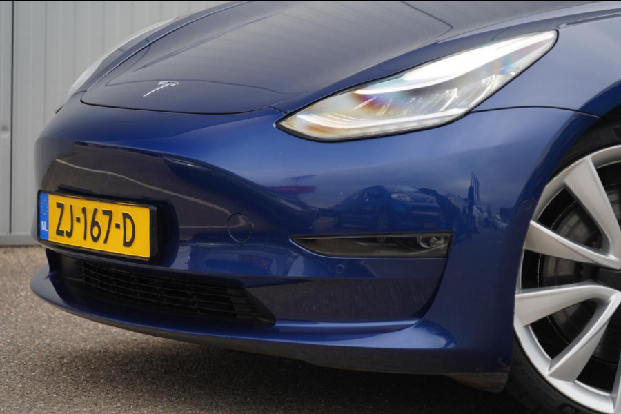 Tesla Model 3 Performance AWD 75 kWh / 1e Eigenaar / 108dkm NAP / 20" Performance Velgen / Autopilot