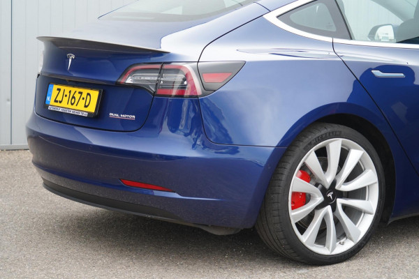 Tesla Model 3 Performance AWD 75 kWh / 1e Eigenaar / 108dkm NAP / 20" Performance Velgen / Autopilot