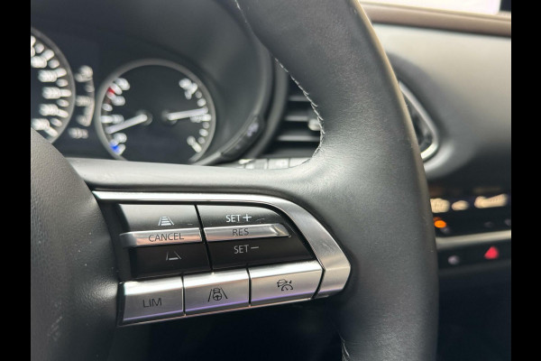 Mazda CX-30 2.0 e-SkyActiv-X M Hybrid Luxury Automaat | Open dak | Bordeauxrode lak | Stoel en- Stuurwielverwarming | Rondomzicht camera | A