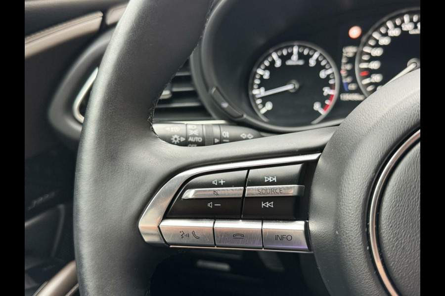 Mazda CX-30 2.0 e-SkyActiv-X M Hybrid Luxury Automaat | Open dak | Bordeauxrode lak | Stoel en- Stuurwielverwarming | Rondomzicht camera | A