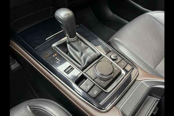 Mazda CX-30 2.0 e-SkyActiv-X M Hybrid Luxury Automaat | Open dak | Bordeauxrode lak | Stoel en- Stuurwielverwarming | Rondomzicht camera | A