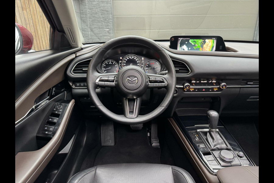 Mazda CX-30 2.0 e-SkyActiv-X M Hybrid Luxury Automaat | Open dak | Bordeauxrode lak | Stoel en- Stuurwielverwarming | Rondomzicht camera | A