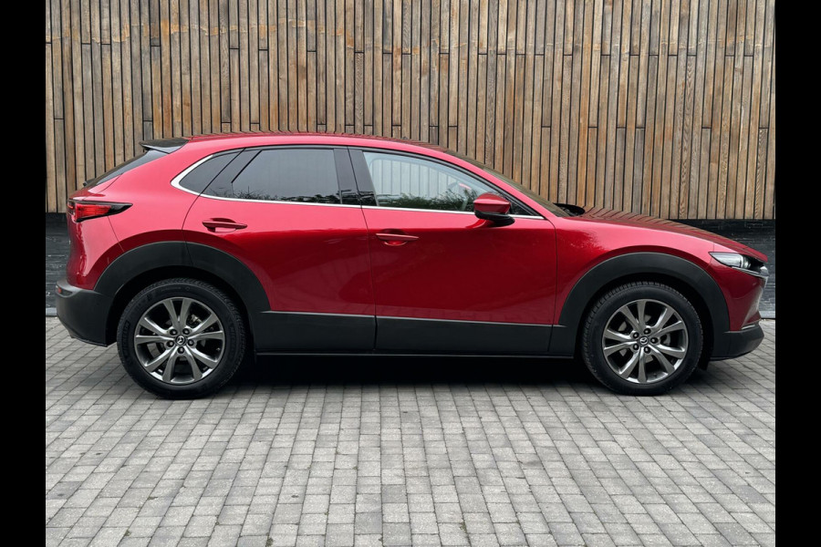 Mazda CX-30 2.0 e-SkyActiv-X M Hybrid Luxury Automaat | Open dak | Bordeauxrode lak | Stoel en- Stuurwielverwarming | Rondomzicht camera | A