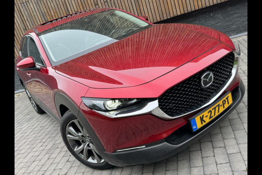 Mazda CX-30 2.0 e-SkyActiv-X M Hybrid Luxury Automaat | Open dak | Bordeauxrode lak | Stoel en- Stuurwielverwarming | Rondomzicht camera | A