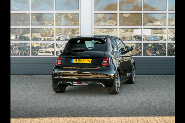 Abarth 500e Turismo 42 kWh | Pack Scorpion Design | Pack Winter | Pack Scorpion Sound | Pack Scorpion Tech 2.0