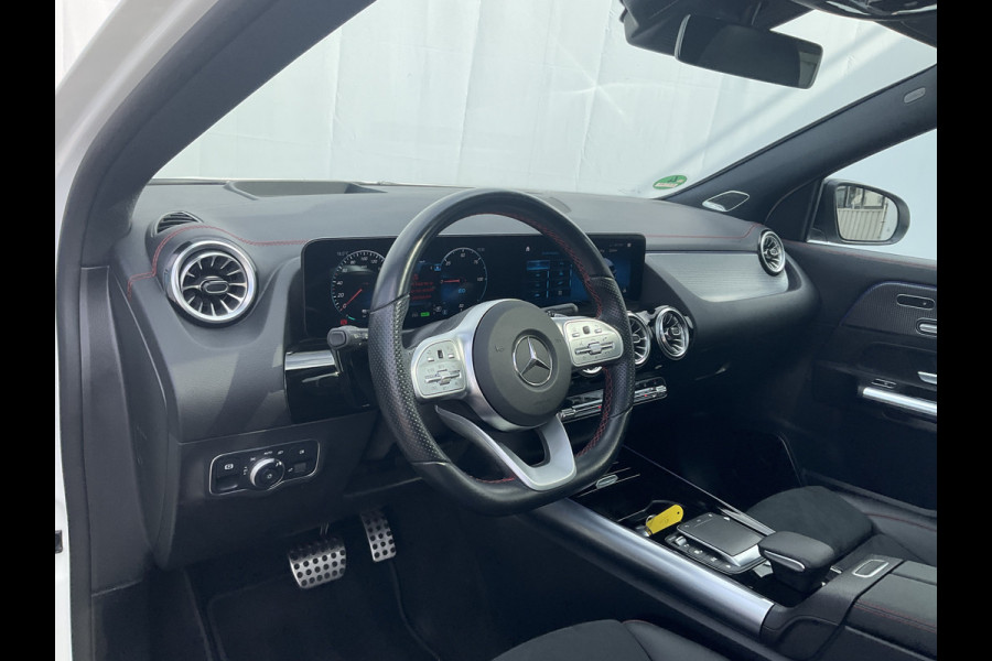 Mercedes-Benz EQA 250 Business Solution AMG 67 kWh Pano Hud Adap.Cruise Burmester 360Cam VOL!