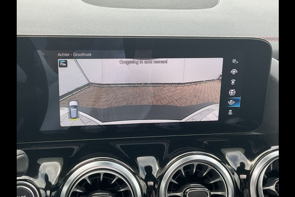Mercedes-Benz EQA 250 Business Solution AMG 67 kWh Pano Hud Adap.Cruise Burmester 360Cam VOL!