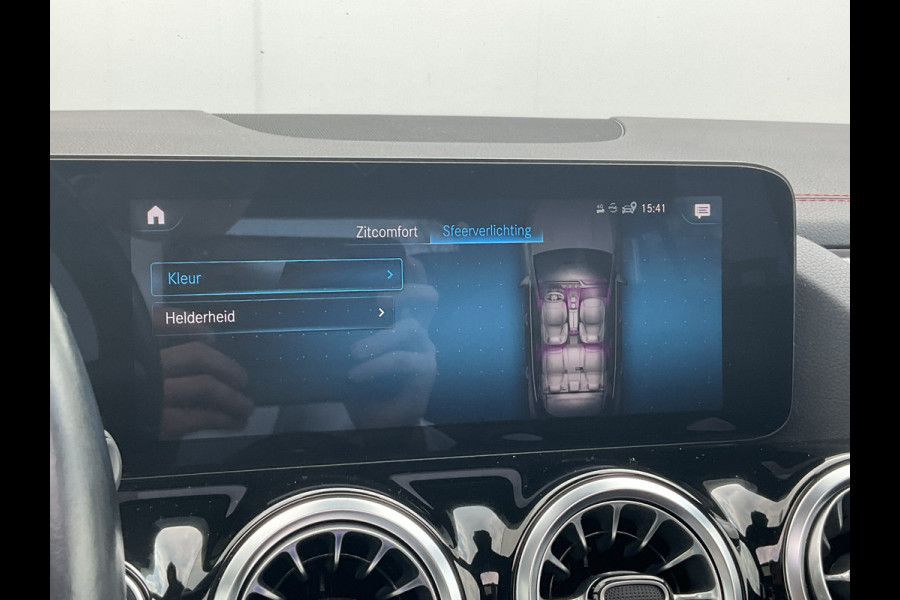 Mercedes-Benz EQA 250 Business Solution AMG 67 kWh Pano Hud Adap.Cruise Burmester 360Cam VOL!
