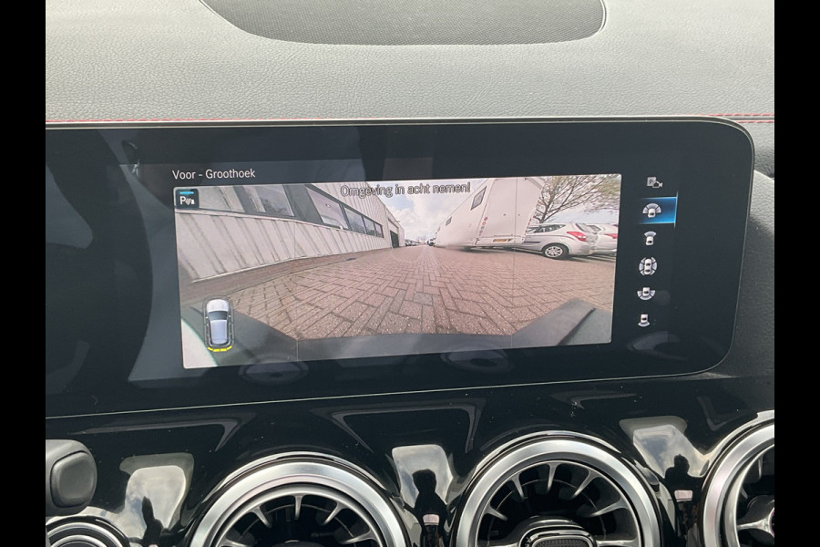 Mercedes-Benz EQA 250 Business Solution AMG 67 kWh Pano Hud Adap.Cruise Burmester 360Cam VOL!