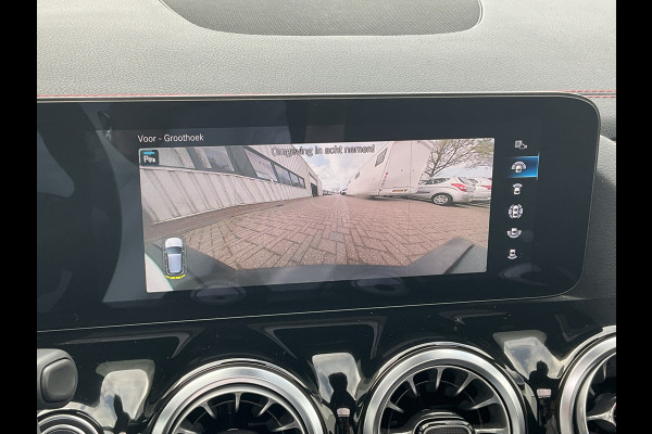 Mercedes-Benz EQA 250 Business Solution AMG 67 kWh Pano Hud Adap.Cruise Burmester 360Cam VOL!