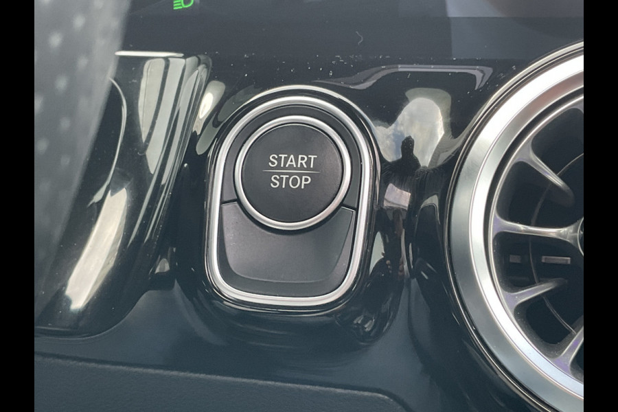 Mercedes-Benz EQA 250 Business Solution AMG 67 kWh Pano Hud Adap.Cruise Burmester 360Cam VOL!