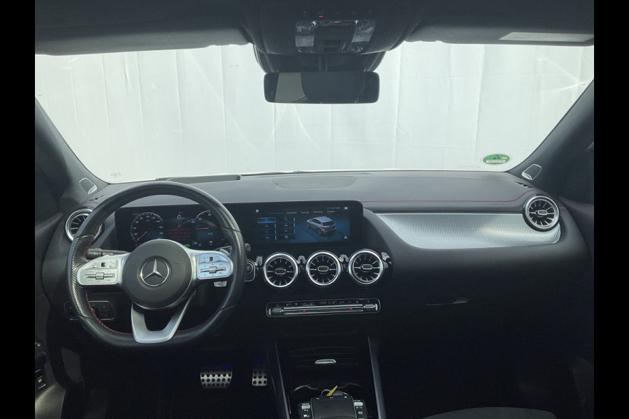 Mercedes-Benz EQA 250 Business Solution AMG 67 kWh Pano Hud Adap.Cruise Burmester 360Cam VOL!