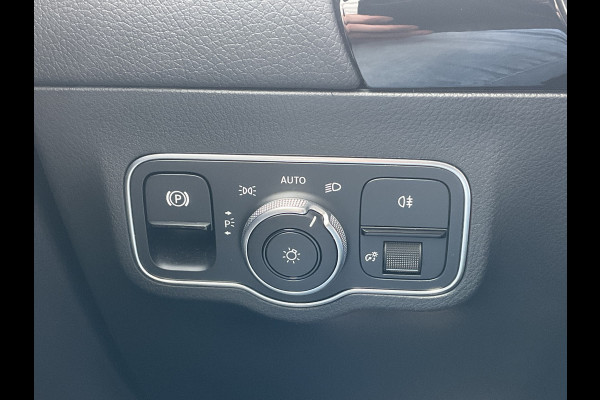 Mercedes-Benz EQA 250 Business Solution AMG 67 kWh Pano Hud Adap.Cruise Burmester 360Cam VOL!