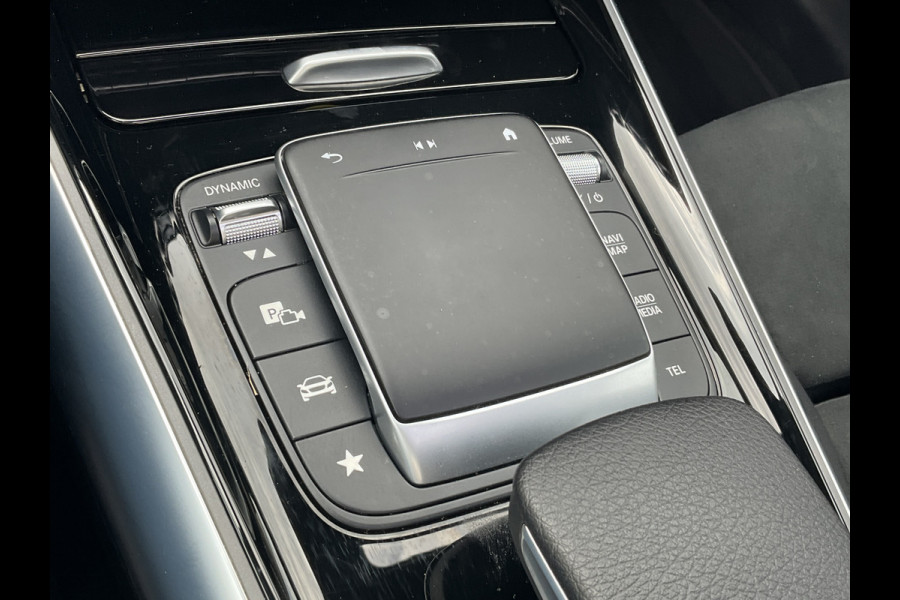 Mercedes-Benz EQA 250 Business Solution AMG 67 kWh Pano Hud Adap.Cruise Burmester 360Cam VOL!