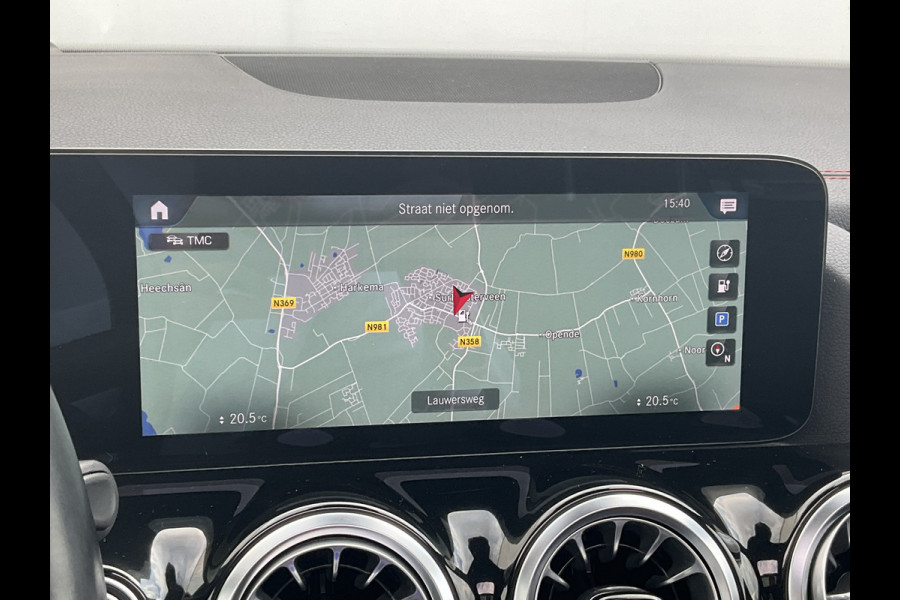 Mercedes-Benz EQA 250 Business Solution AMG 67 kWh Pano Hud Adap.Cruise Burmester 360Cam VOL!