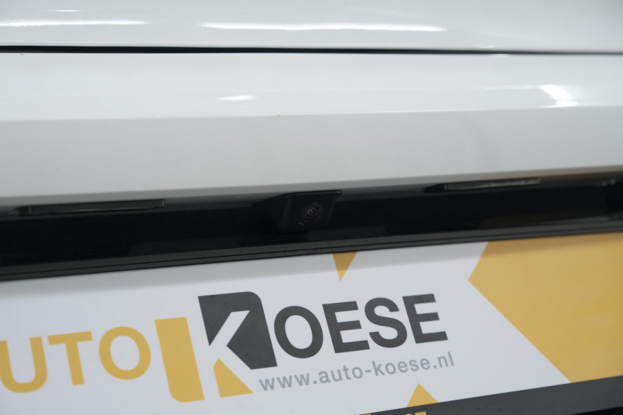 Peugeot 208 PureTech 100 GT | Camera | Navigatie | Sfeerverlichting | Apple Carplay | Parkeersensoren