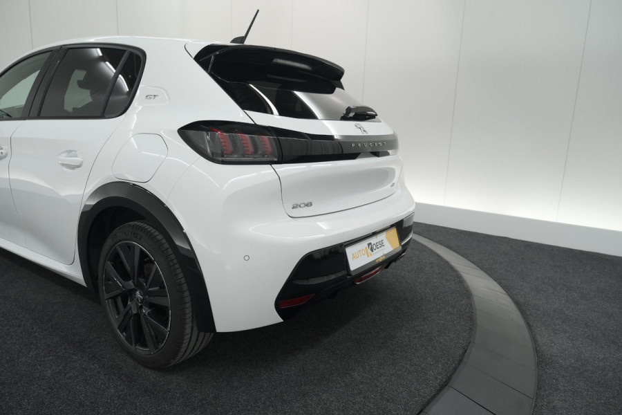 Peugeot 208 PureTech 100 GT | Camera | Navigatie | Sfeerverlichting | Apple Carplay | Parkeersensoren