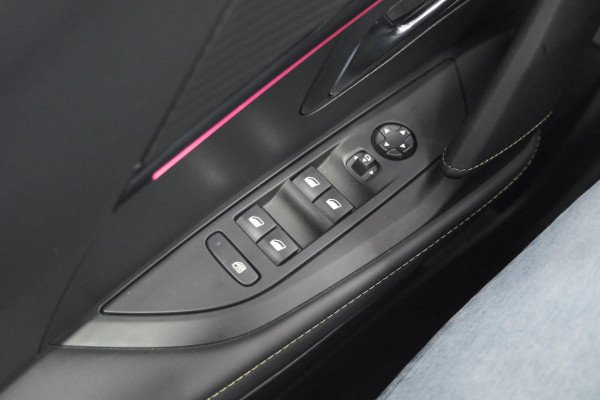 Peugeot 208 PureTech 100 GT | Camera | Navigatie | Sfeerverlichting | Apple Carplay | Parkeersensoren