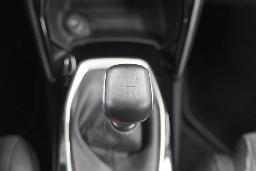 Peugeot 208 PureTech 100 GT | Camera | Navigatie | Sfeerverlichting | Apple Carplay | Parkeersensoren