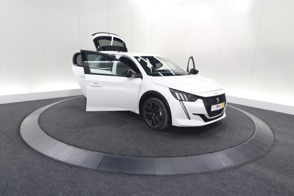 Peugeot 208 PureTech 100 GT | Camera | Navigatie | Sfeerverlichting | Apple Carplay | Parkeersensoren