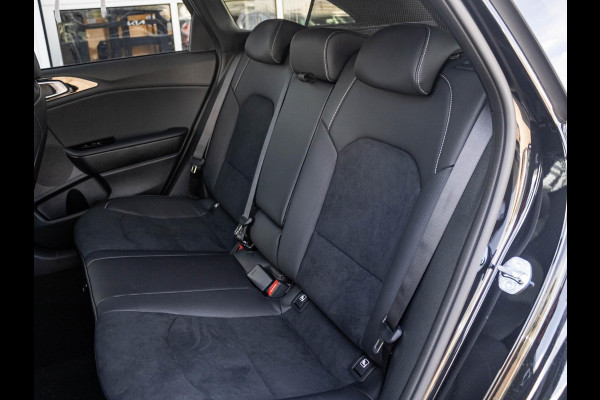 Kia Ceed Sportswagon 1.5 T-GDi GT-PlusLine | Direct leverbaar | Schuif/Kanteldak | Stoel&Stuur Verwarming | Premium Audio | Navi | 18"