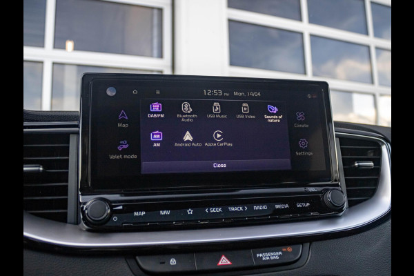 Kia Ceed Sportswagon 1.5 T-GDi GT-PlusLine | Direct leverbaar | Schuif/Kanteldak | Stoel&Stuur Verwarming | Premium Audio | Navi | 18"