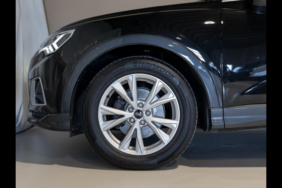Audi Q3 35 TFSI Business Edition / 150pk / Cruise / Apple Carplay